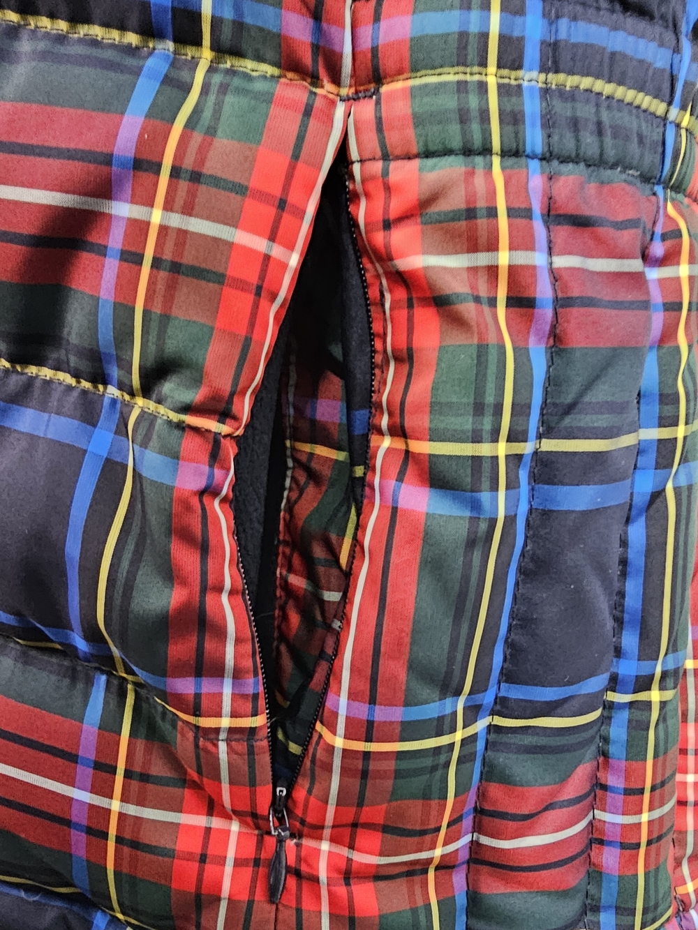 Talbots Women Down Blend Fill Plaid Macbeth Tartan Puffer Vest - Picture 12 of 16